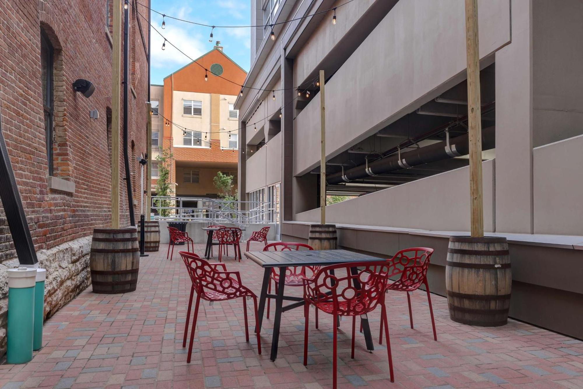 Homewood Suites By Hilton Indianapolis Downtown Iupui Екстер'єр фото