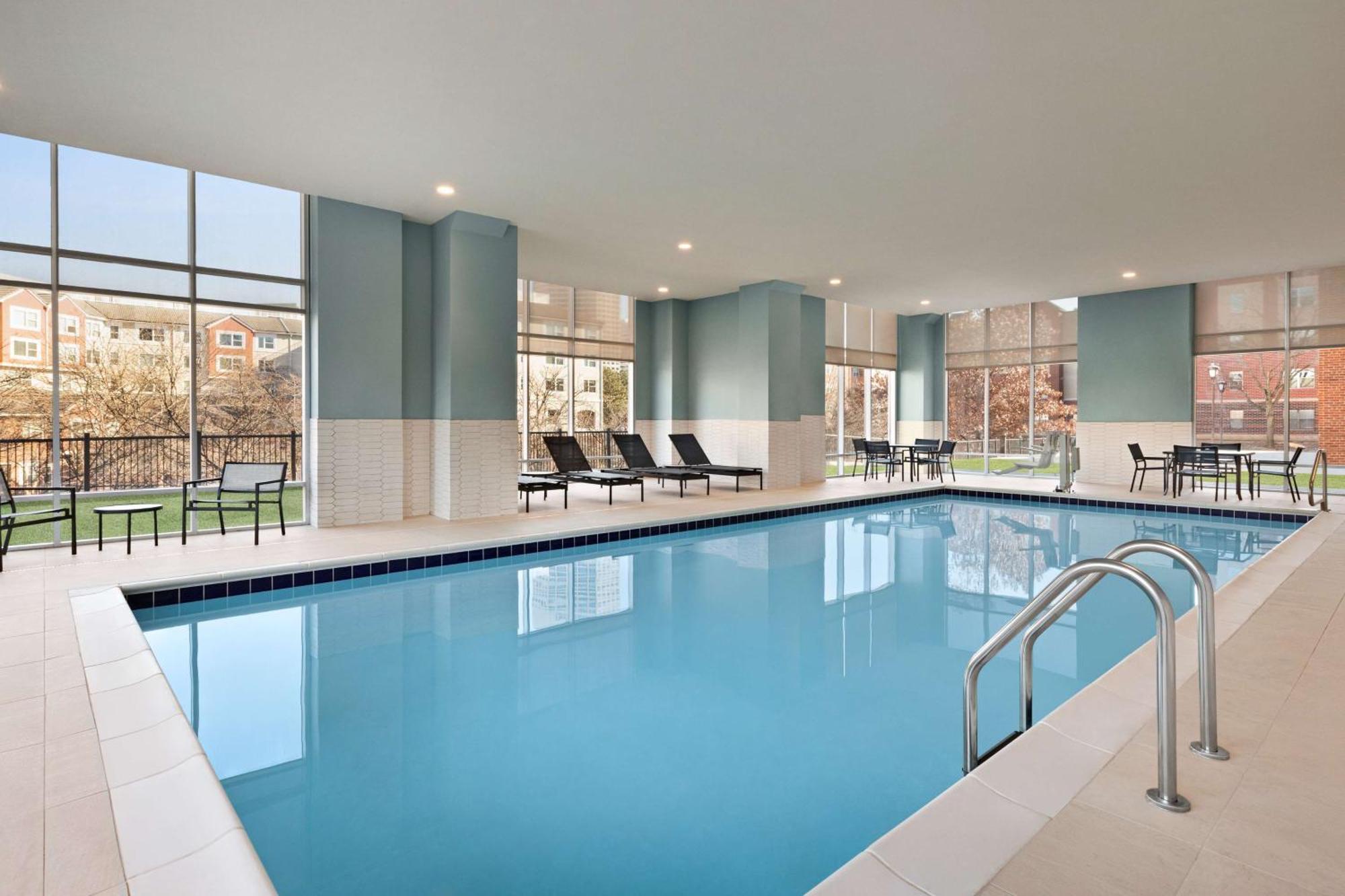 Homewood Suites By Hilton Indianapolis Downtown Iupui Екстер'єр фото